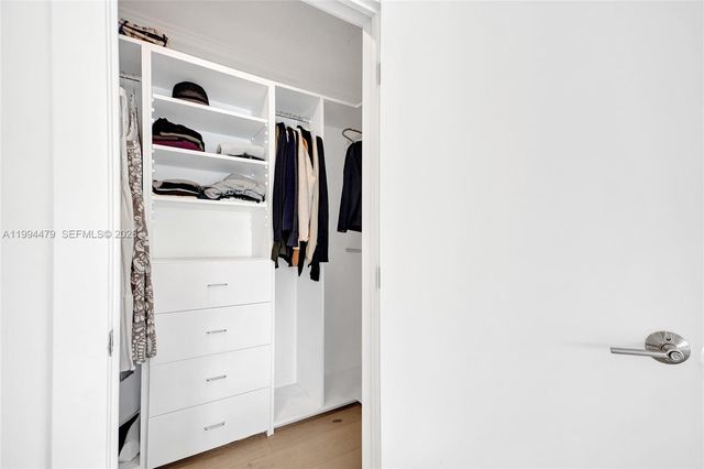 12478 N Bayshore Dr, North Miami, FL 33181