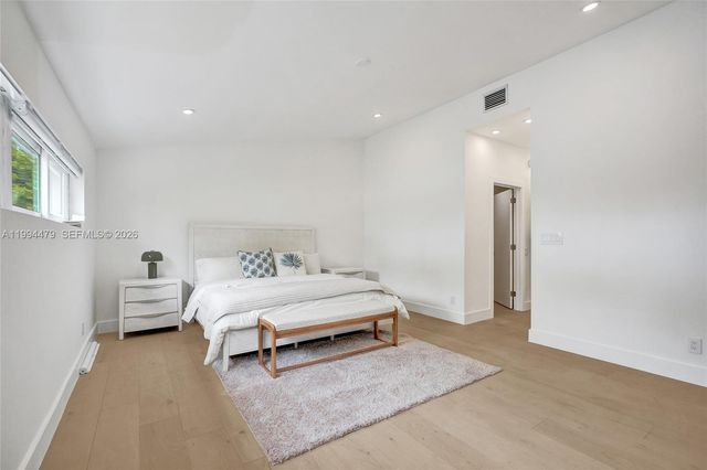 12478 N Bayshore Dr, North Miami, FL 33181