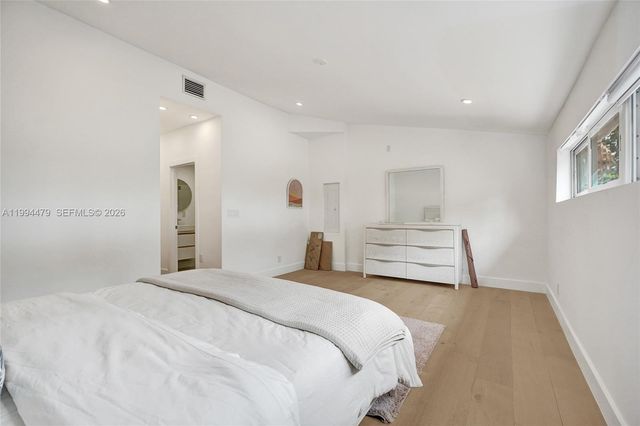 12478 N Bayshore Dr, North Miami, FL 33181