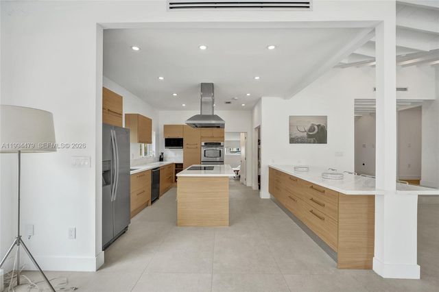 12478 N Bayshore Dr, North Miami, FL 33181