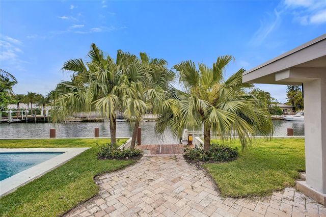 12478 N Bayshore Dr, North Miami, FL 33181