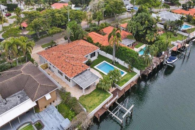 12478 N Bayshore Dr, North Miami, FL 33181