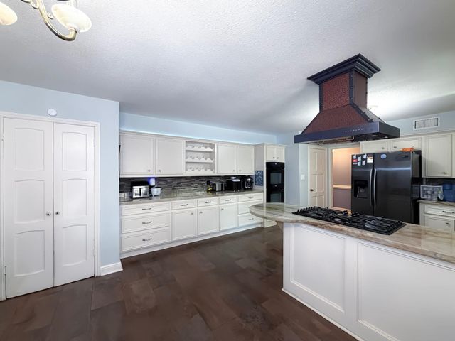 10723 Elmdale Drive, Houston, TX 77070