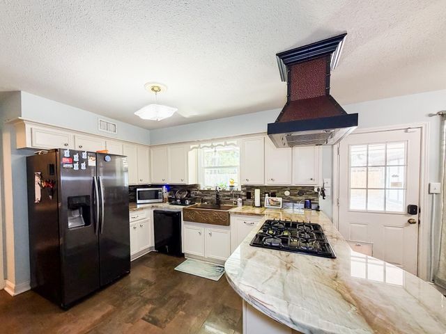 10723 Elmdale Drive, Houston, TX 77070