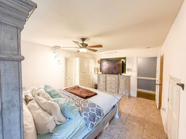 10723 Elmdale Drive, Houston, TX 77070