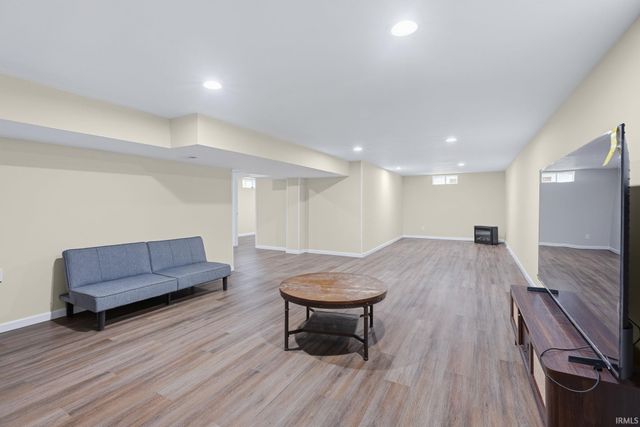 6290 W State Road 45, Bloomington, IN 47403