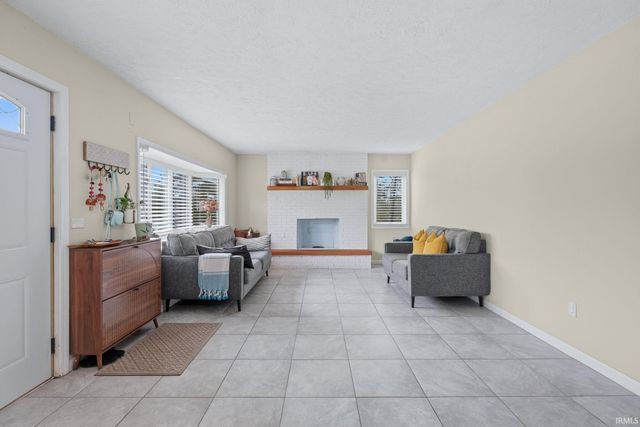 6290 W State Road 45, Bloomington, IN 47403