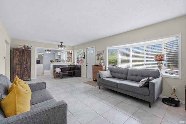 6290 W State Road 45, Bloomington, IN 47403