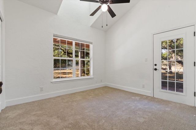 2471 Oak Run DR, Wimberley, TX 78676