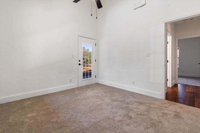 2471 Oak Run DR, Wimberley, TX 78676