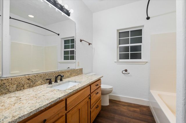 2471 Oak Run DR, Wimberley, TX 78676