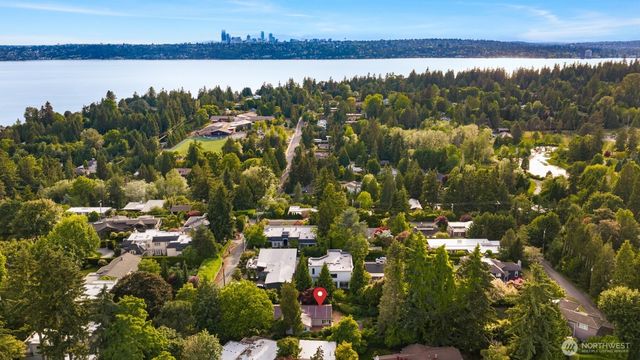 804 84th Avenue NE, Medina, WA 98039