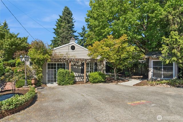 804 84th Avenue NE, Medina, WA 98039