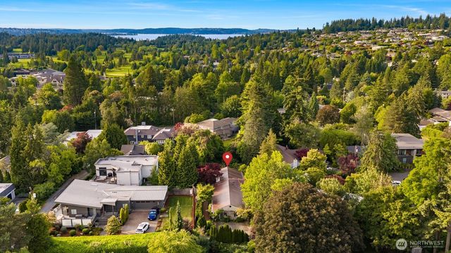 804 84th Avenue NE, Medina, WA 98039