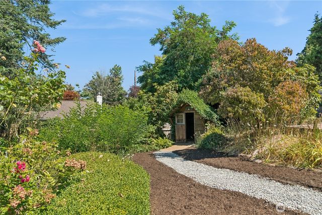 804 84th Avenue NE, Medina, WA 98039