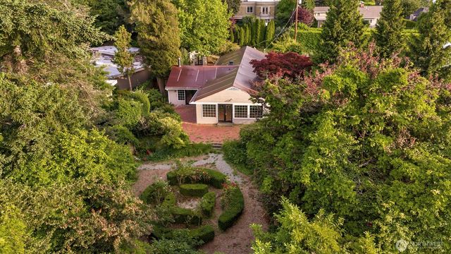 804 84th Avenue NE, Medina, WA 98039