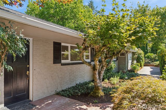 804 84th Avenue NE, Medina, WA 98039