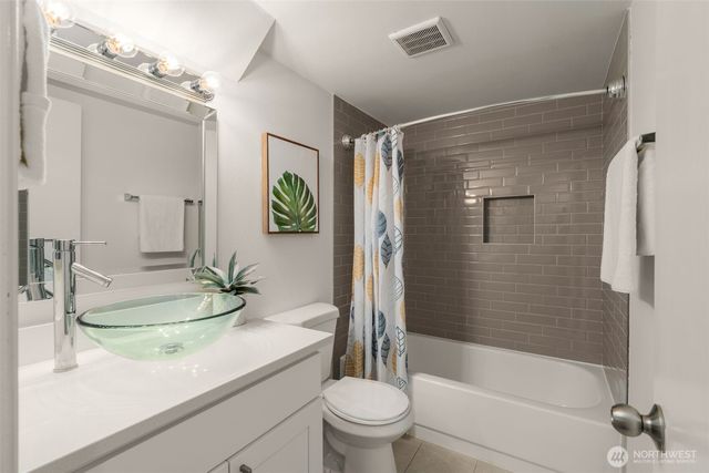 216 167th Place NE, Bellevue, WA 98008