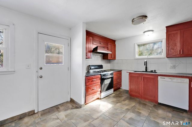 178 Kelly Road, South Windsor, CT 06074