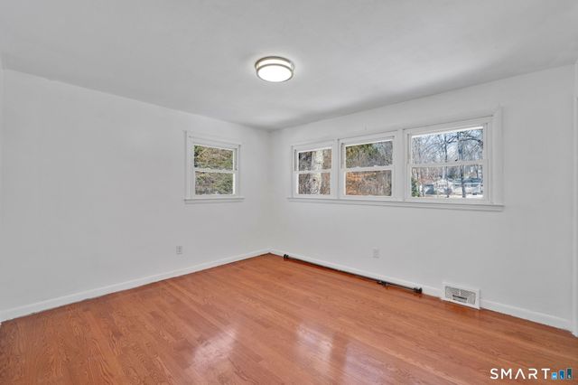 178 Kelly Road, South Windsor, CT 06074