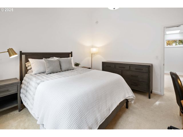 265 23RD St, Astoria, OR 97103