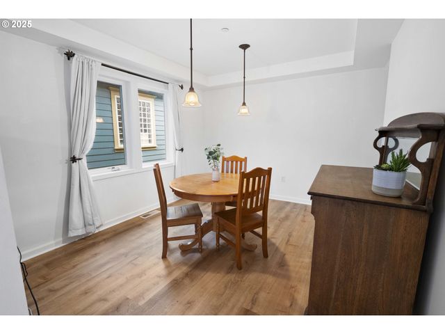 265 23RD St, Astoria, OR 97103