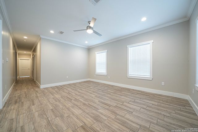 1418 Burleson, San Antonio, TX 78202