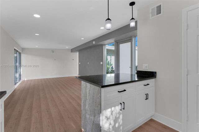 5801 NW 20th St, Margate, FL 33063