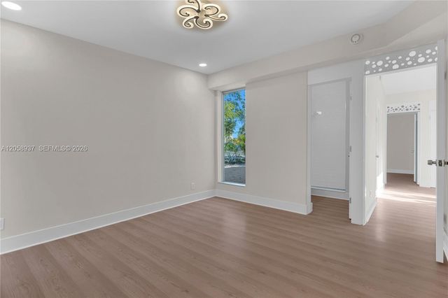5801 NW 20th St, Margate, FL 33063