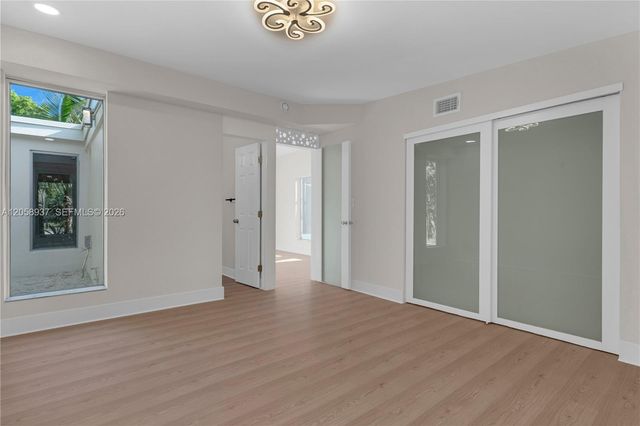 5801 NW 20th St, Margate, FL 33063