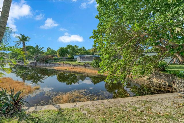 5801 NW 20th St, Margate, FL 33063