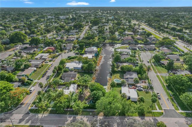 5801 NW 20th St, Margate, FL 33063
