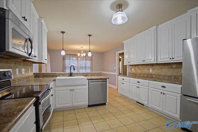 104 Peach Grove Lane, Meridianville, AL 35759