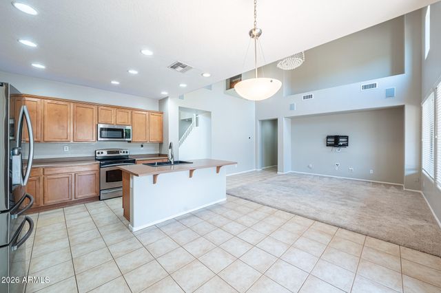 39608 N LOST LEGEND Drive, Phoenix, AZ 85086