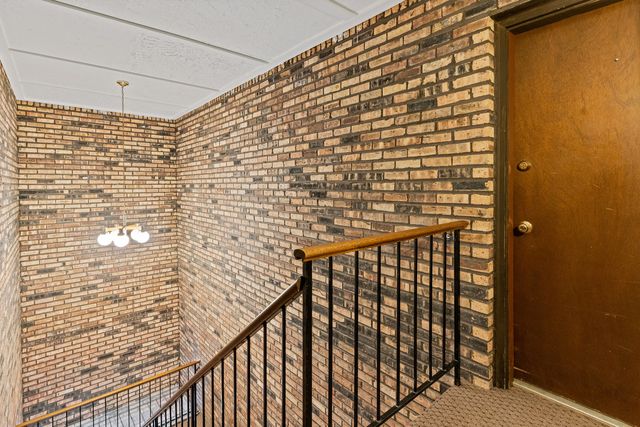 11130 Northwest Road E, Palos Hills, IL 60465