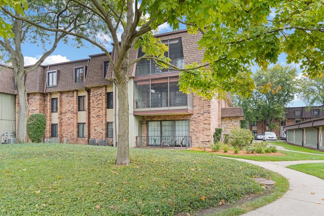 11130 Northwest Road E, Palos Hills, IL 60465