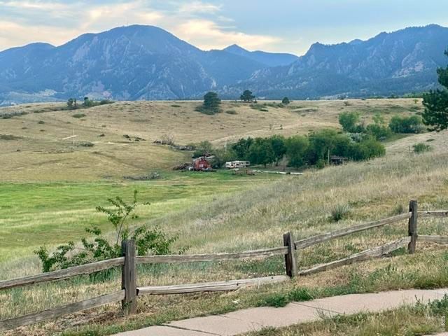 1656 Bradley Dr, Boulder, CO 80305