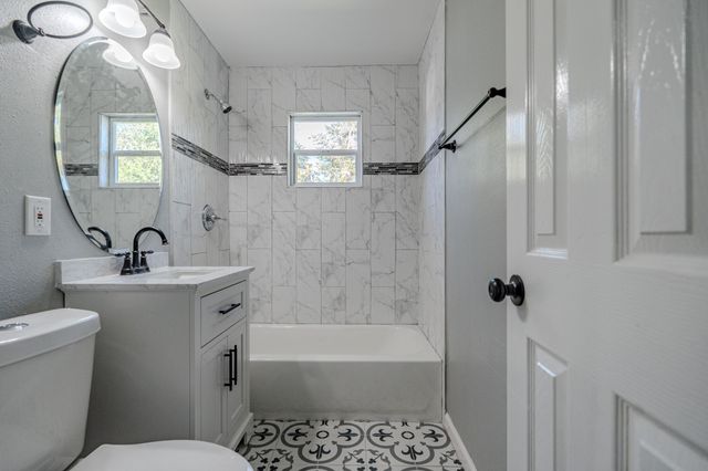 5107 Sycamore Avenue, Pasadena, TX 77503