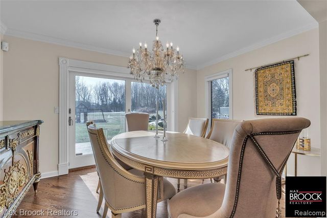 28351 W 14 Mile Road, Farmington Hills, MI 48334