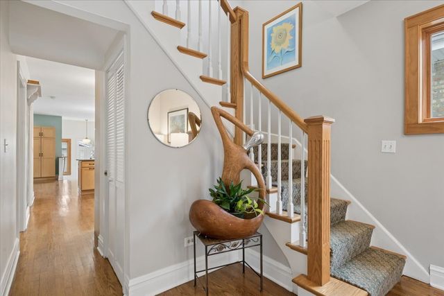 811 Clarence Avenue, Oak Park, IL 60304