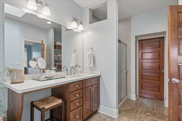 811 Clarence Avenue, Oak Park, IL 60304