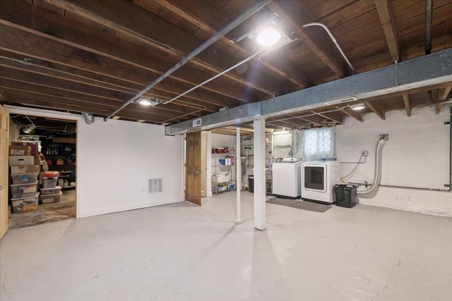 811 Clarence Avenue, Oak Park, IL 60304