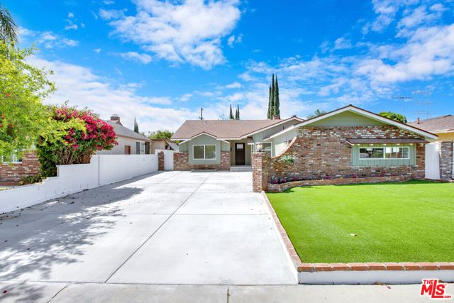 18800 Cohasset Street, Reseda (los Angeles), CA 91335