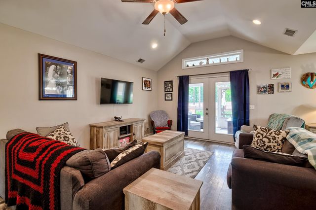 8 Foxfire Lane, Wedgefield, SC 29168
