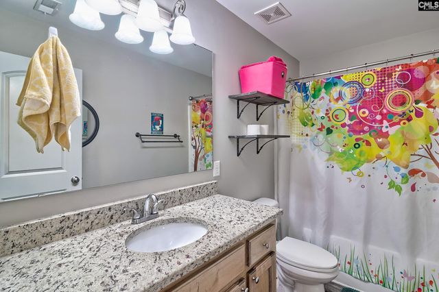 8 Foxfire Lane, Wedgefield, SC 29168