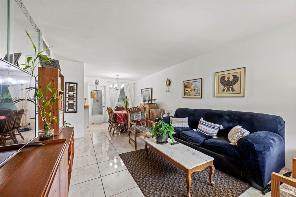 2320 Jackson St 6, Hollywood, FL 33020