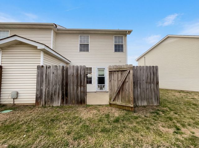 6024 Sagi Cir, La Vergne, TN 37086