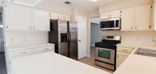 11707 Barchetta DR, Austin, TX 78758