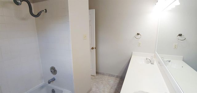 11707 Barchetta DR, Austin, TX 78758