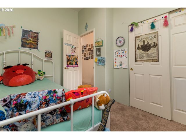 1157 8TH St, Bandon, OR 97411